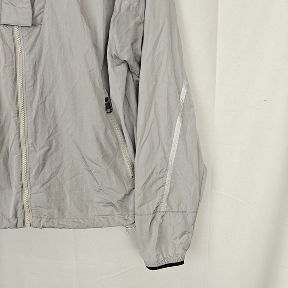 VARLEY TERRACE Hooded Windbreaker Jacket Metallic Ash Grey Long Sleeve Small - Picture 8 of 16